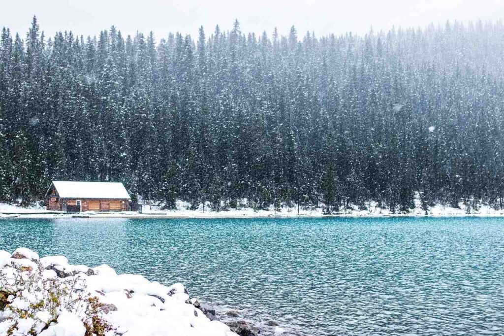 how to fly to glacier national park